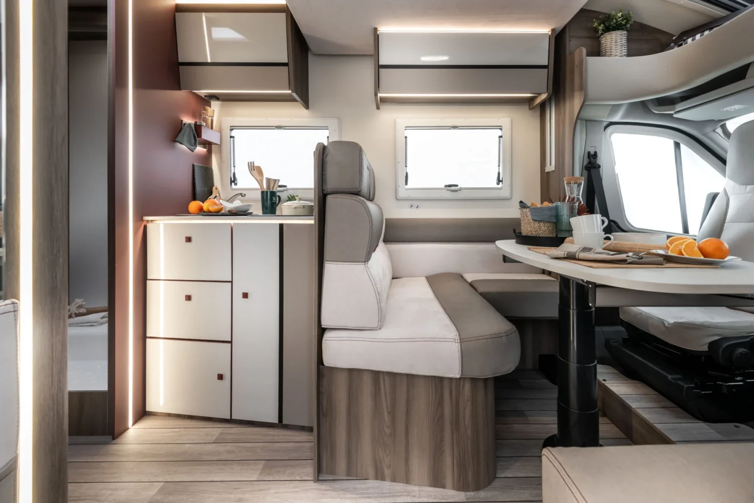 RT-Kronos-284-Spring-032-2048×1367-1