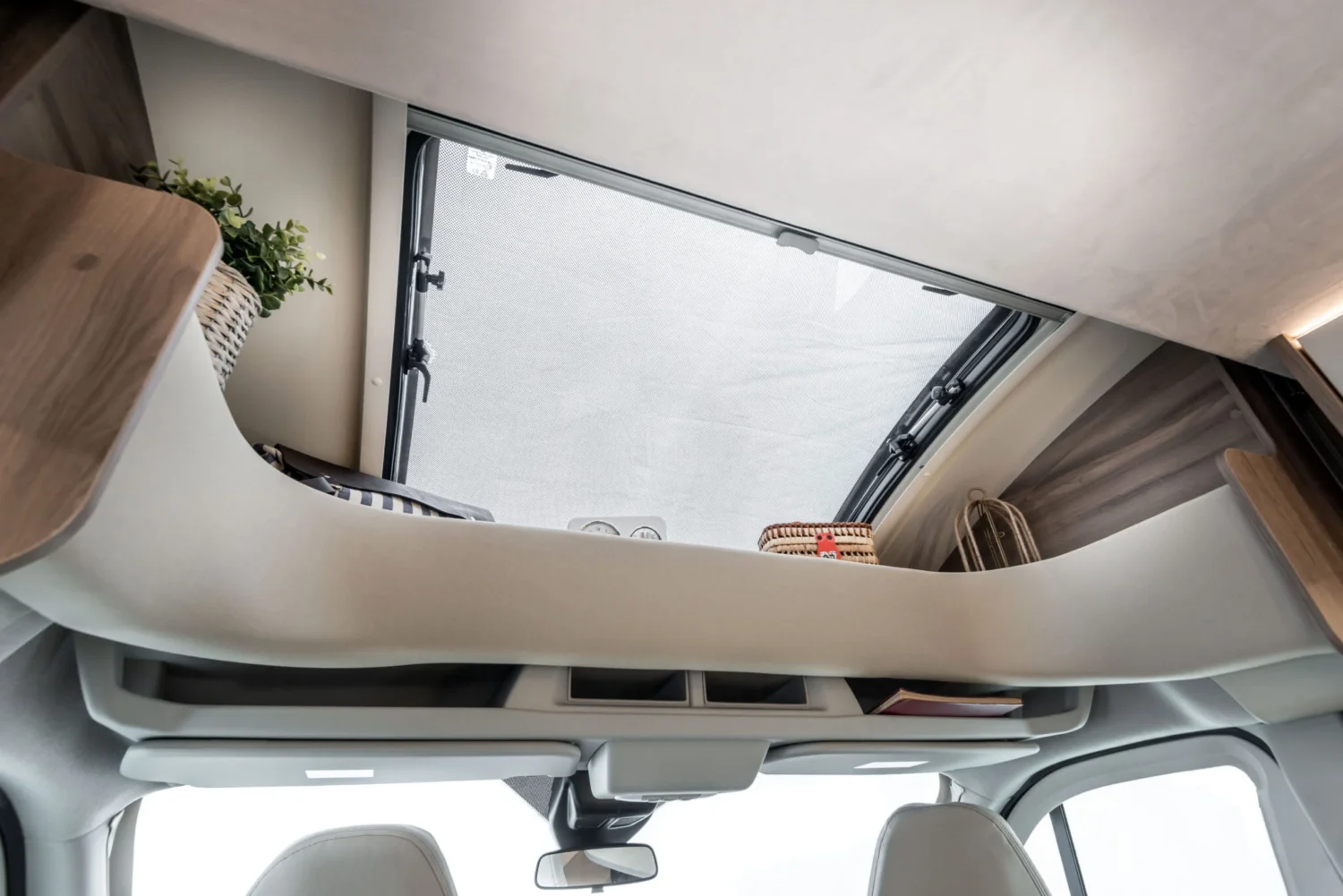 RT-Kronos-284-Spring-033-2048×1367-1