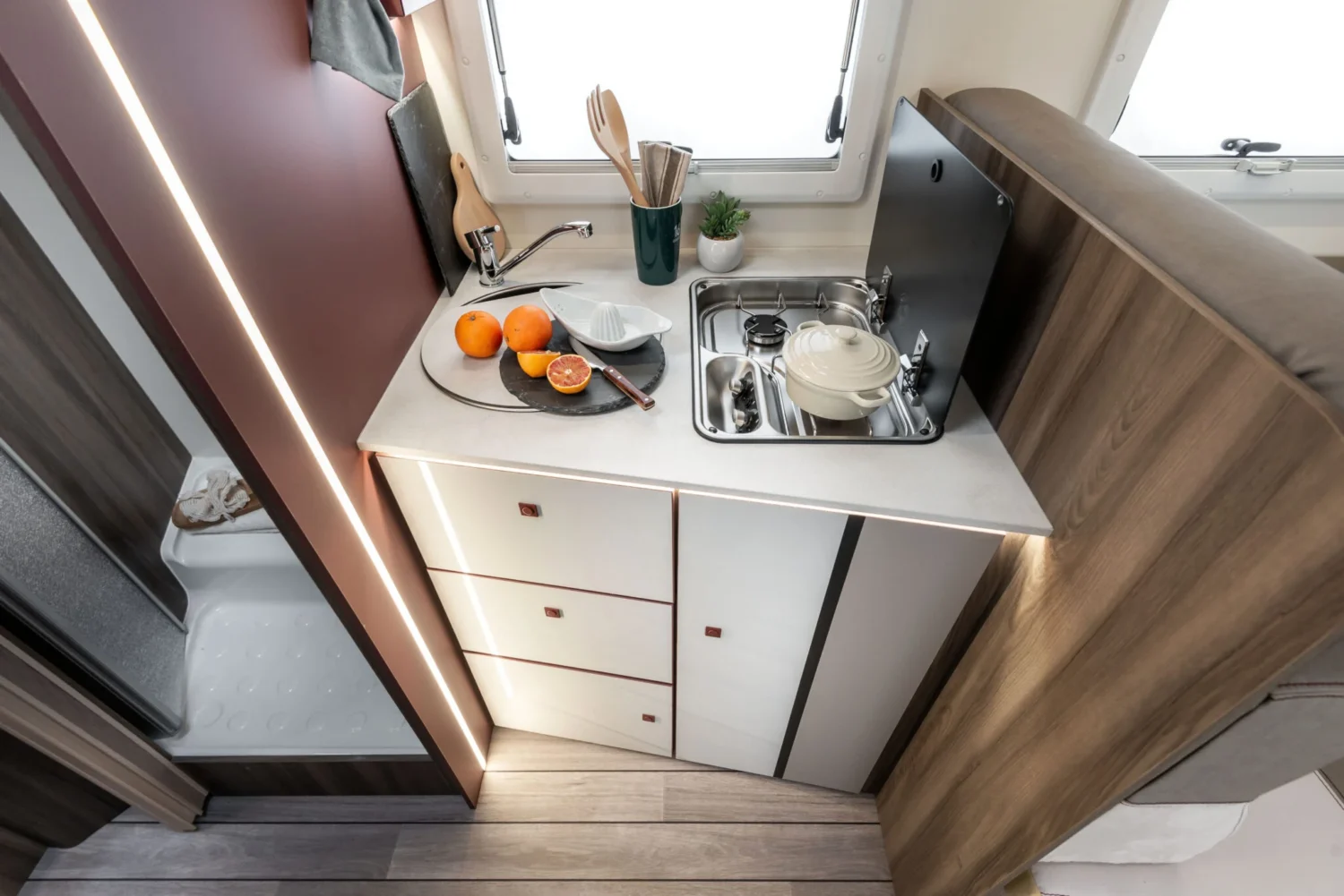 RT-Kronos-284-Spring-040-2048×1367-1